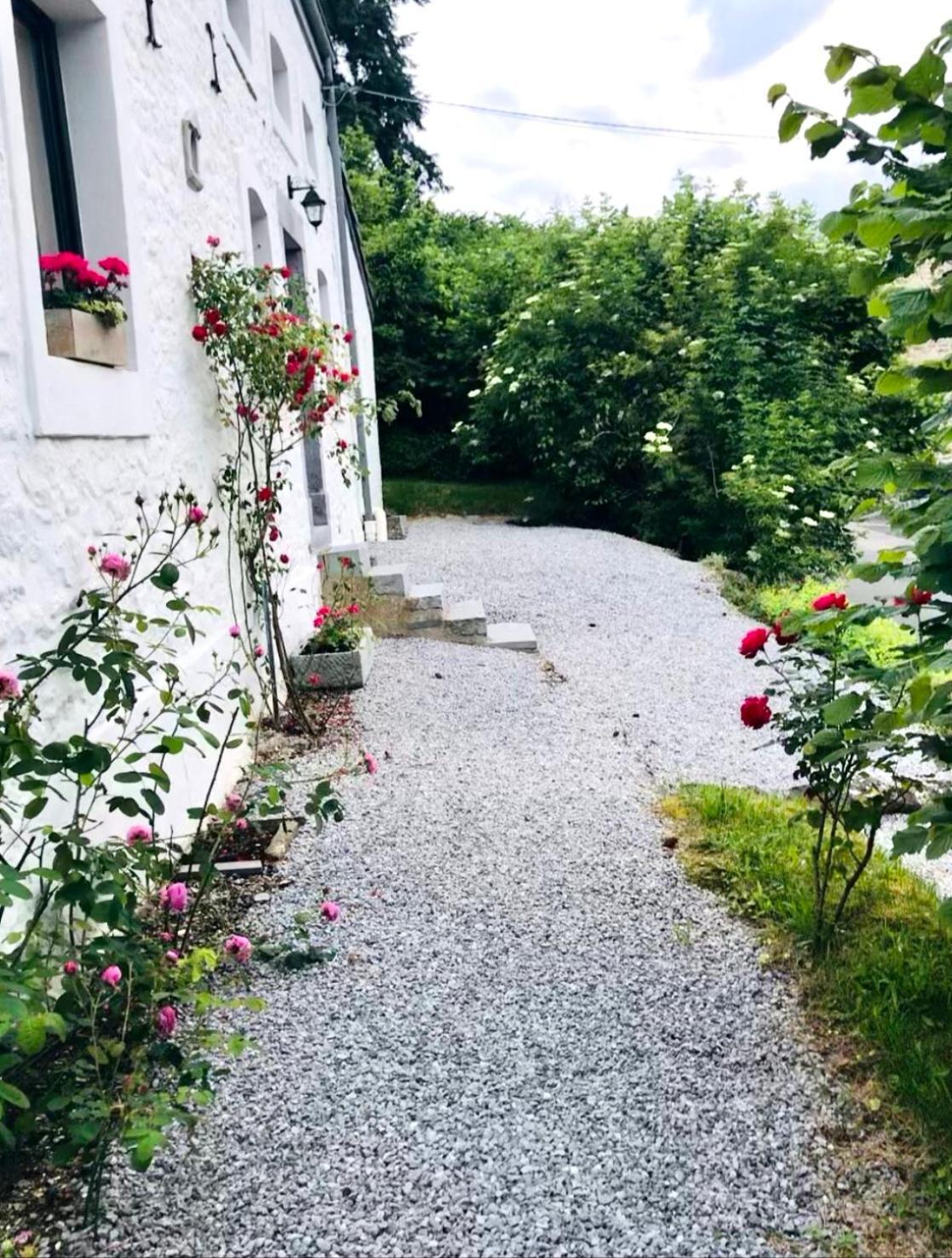 La Petite Maison Blanche Wanze Buitenkant foto