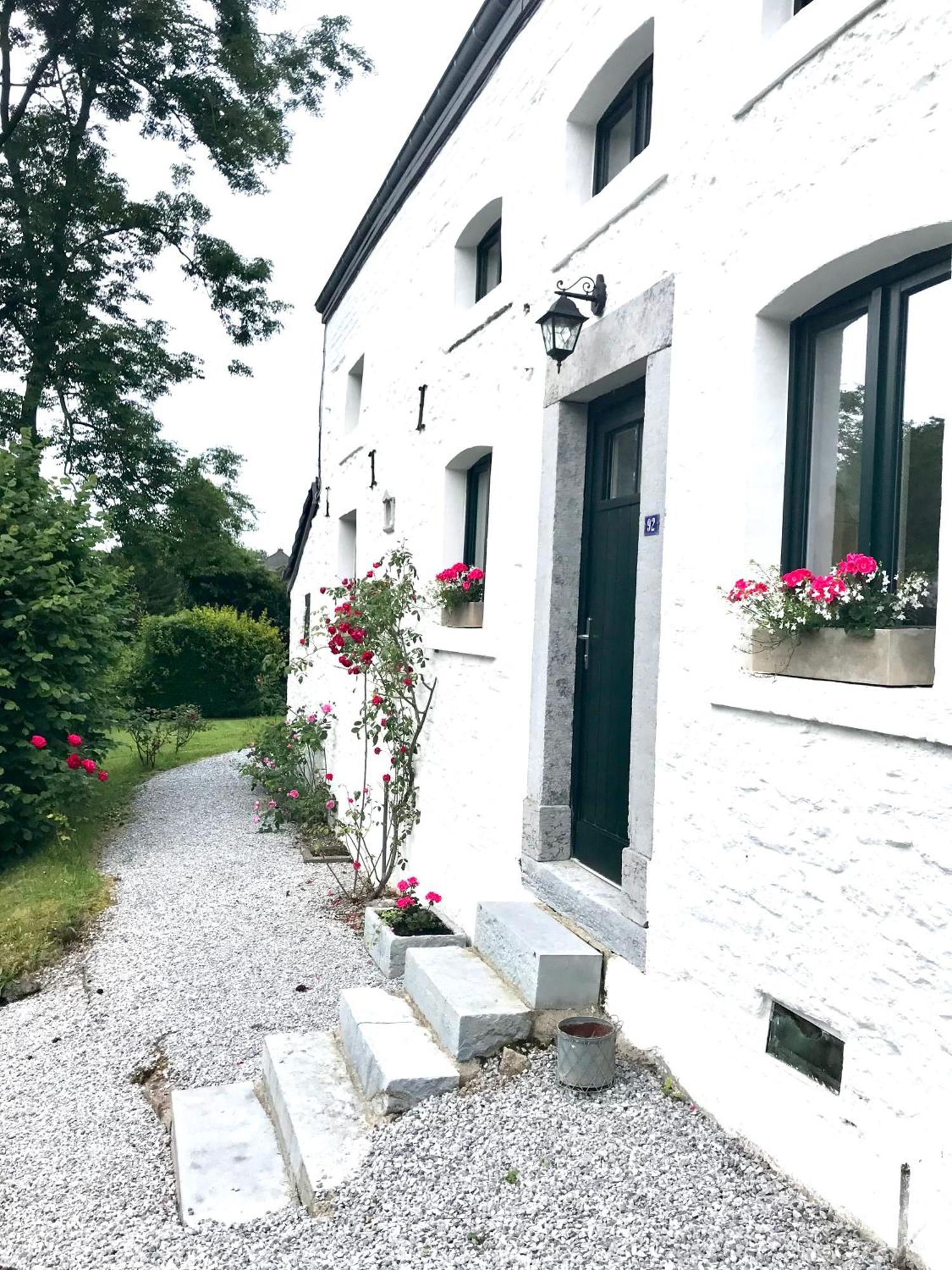 La Petite Maison Blanche Wanze Buitenkant foto
